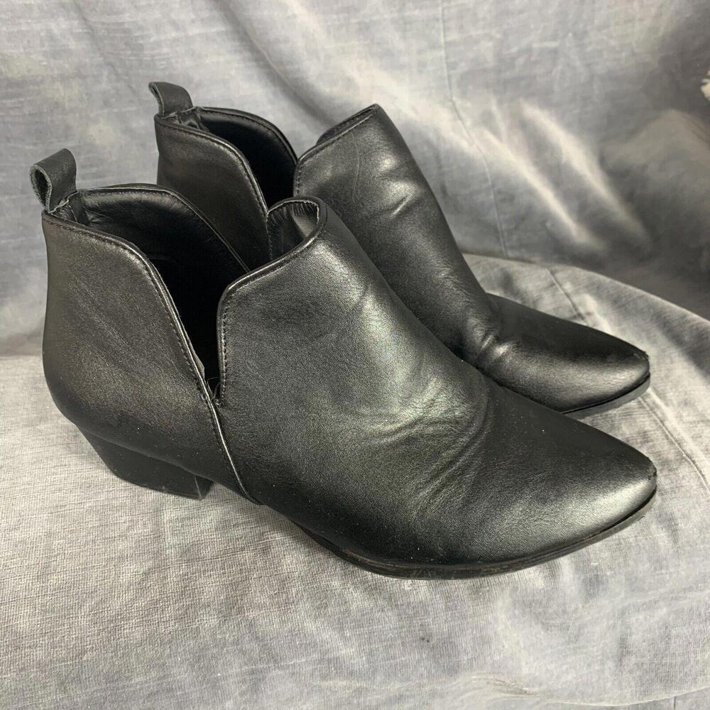 Streetwear Society Womens Size 8 Black Faux Leather Booties Condition Issues​